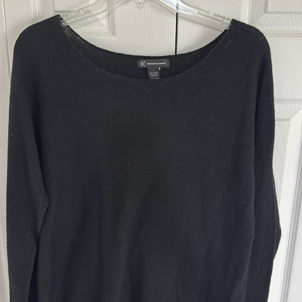 *Gently Worn* INC International Concepts Rich Black Acrylic/Wool Sweater- Size L
